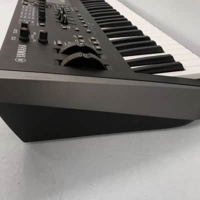 Yamaha MODX6 Electric Synthesizer image 6