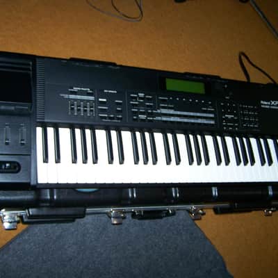 Roland XP-60 / XP 60 61-Key Digital Synthesizer Workstation Keyboard Piano + 3 Expansion Cards image 1