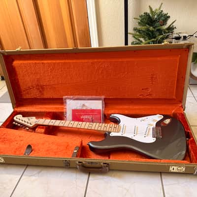 Fender Eric Clapton Stratocaster®, Maple Fingerboard, Pewter image 3