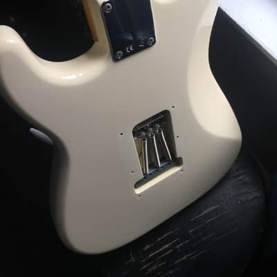 Fender Standard HSS Stratocaster with Rosewood Fretboard 2008 Olympic White image 5