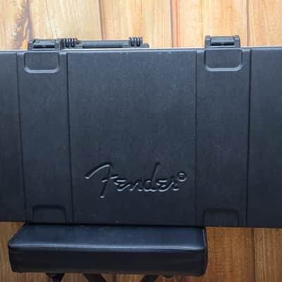 Fender TSA 002 Hard Case for Precision Bass or Jazz Bass 2000s - Black image 1