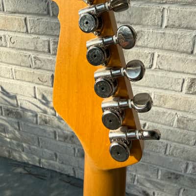 Tuttle Custom Classic S - 2-Tone Burst Nitro - HSS image 8