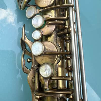Selmer Alt sax 1954 - Lacquer image 11