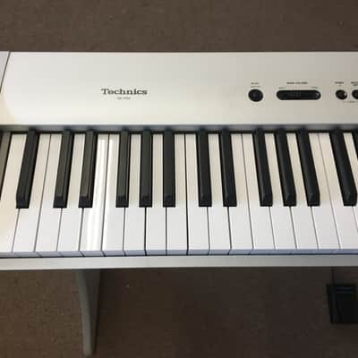 Technics SX-P50 Portable Digital Piano - Excellent Shape! image 3