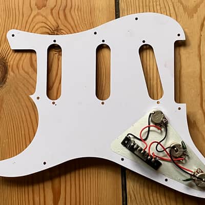 Harley Benton Standard Series Stratocaster ST20 Guitar Part Loaded Scratch Plate / Pick Guard image 5