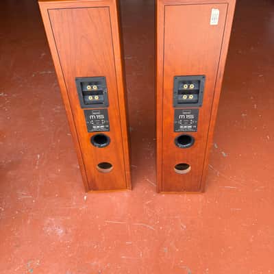 Epos M15 - Cherry image 3