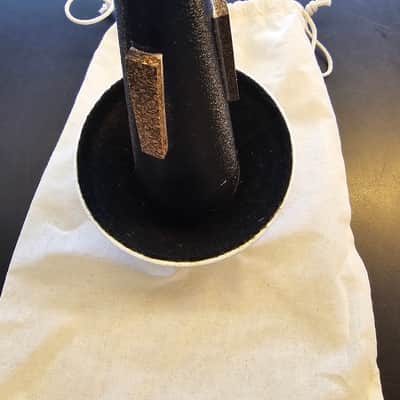 Huber Music Trumpet Wooden Bottom Fixed Cup Mute 2026 - Black and White Plastic image 3