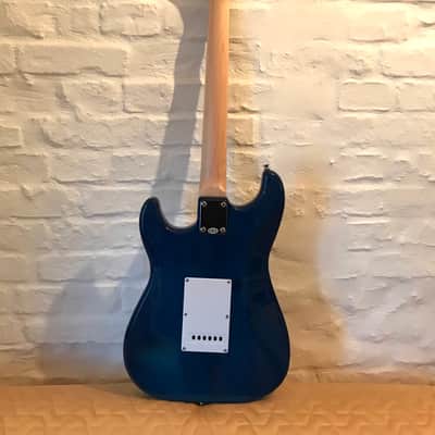 ! Vision ST-5 electric guitar in translucent blue - Strat style ! image 2