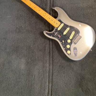 Fender American Professional II Stratocaster Left-Handed Maple Mercury #US210088396  7lb 9.1oz image 2