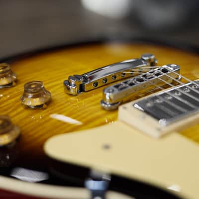 Heritage H-150 STANDARD with case sunburst image 4