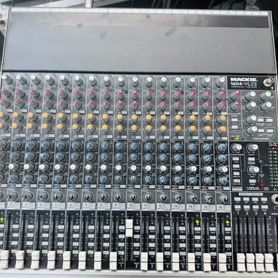 Mackie 1604 VLZ3 16 Channel 4 Bus Mixing Console - tested & working (1986) image 3