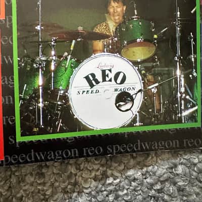 Bryan Hitt's REO Speedwagon 2000s Ludwig Classic Maple With Complete Hardware - Green Sparkle image 4
