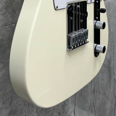 FENDER Standard Telecaster White Pickguard, Olympic White 0266040505 NEW 2025 MODEL SERIAL NUMBER ISFL24001049 - 8.6 LBS image 3