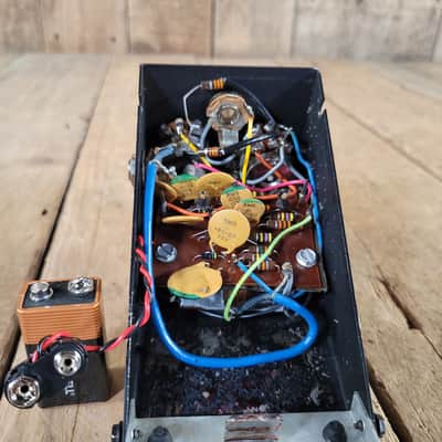 Maestro Fuzz-Tone FZ1B The Cleanest One Ever, Mint image 8
