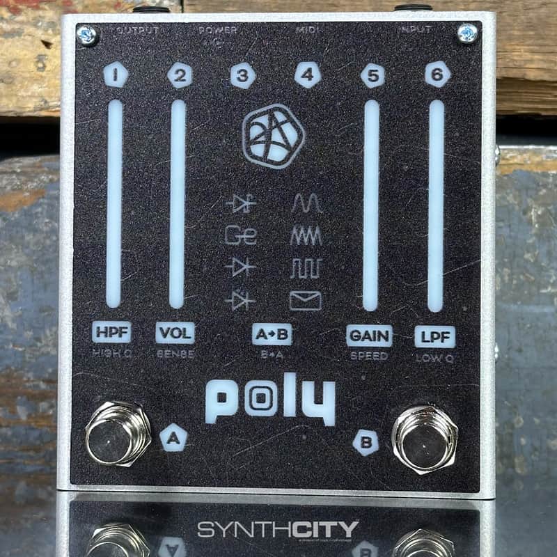 Poly Effects Josh Smith Flat V Dual-Channel Gain Pedal image 1