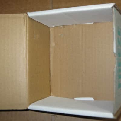 lightly handled Electro Harmonix EMPTY CARDBOARD BOX, print-out copy Owner's Manual, & bubble wrap ONLY for FREEZE Sound Retainer (NO pedal, NO power supply, NO warranty / registration paperwork) 2010s (specifically from 2014) image 22