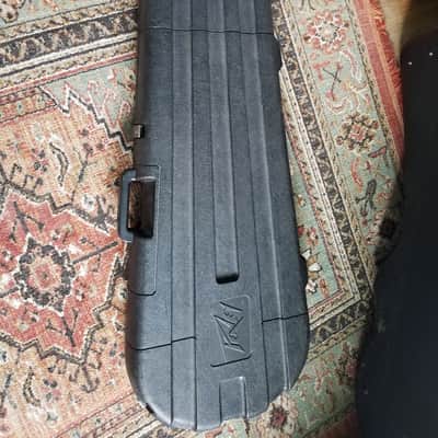 Peavey T-40 Bass Guitar Hard Shell Case - Grey image 1