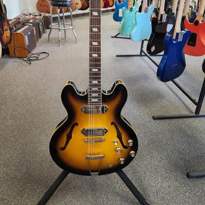 Used 2010 Epiphone Casino Reissue (2005 - 2022) - Sunburst with Epiphone Case image 2