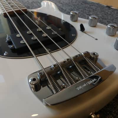 Ernie Ball Music Man Sterling 4 H with Maple Fretboard 2008 - 2015 - White Pearl image 5