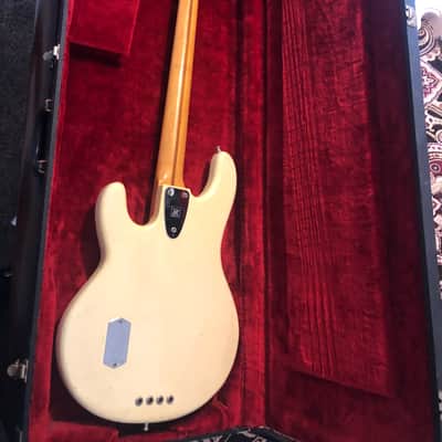 MusicMan Stingray 79 image 2