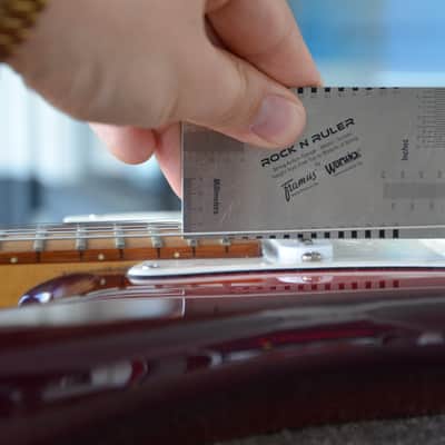 Blade Levinson RH Strat-style guitar*sounds/plays/looks really great! Top quality made in Japan ca.1992/93*has handmade passive Leosounds PU's*fine trem with roller bridges*frets are 100%*1799€ imagen 25