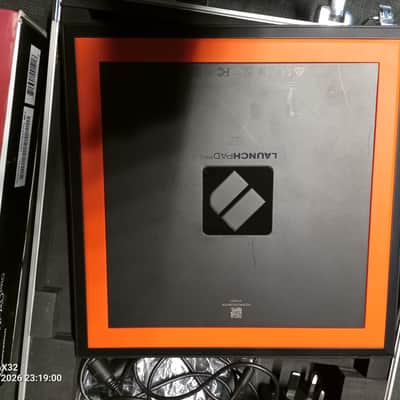 Novation Launchpad Pro Mk 3 with dedicated fitted Thomann case image 3
