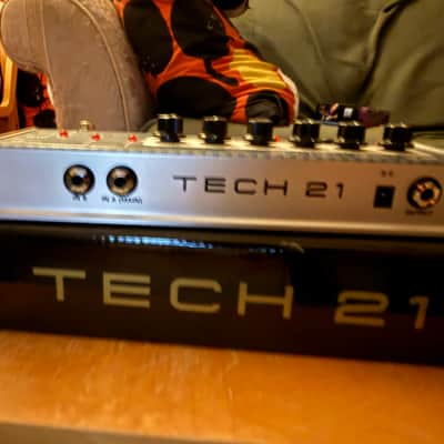 Tech 21 VT Bass Deluxe 2010s - Brushed Aluminum image 2
