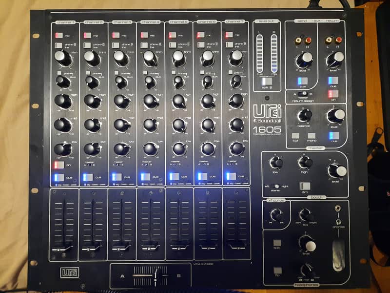 Soundcraft Urei 1605 Processionnal DJ Mixer image 1
