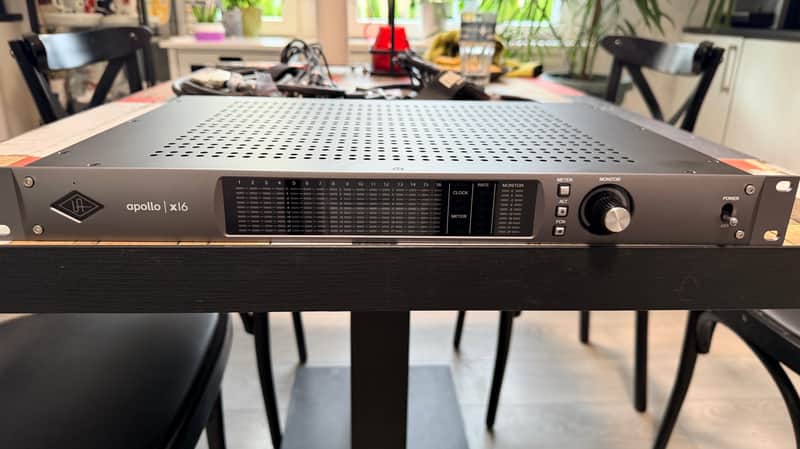 Universal Audio Apollo x16 Heritage Edition Thunderbolt 3 Audio Interface 2020 - Present - Gray image 1