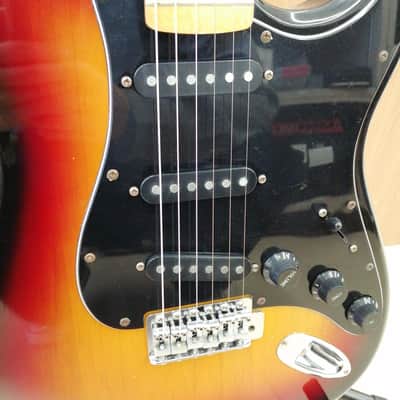 TOKAI SS38 Silver Star Electric Guitar 3TS Finish image 5