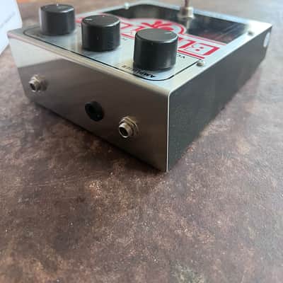 Electro-Harmonix Big Muff Pi 2000 - Present - Silver / Black / Red image 3