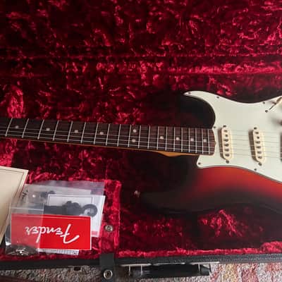 Fender American Original '60s Stratocaster with Rosewood Fretboard 2018 - 2022 - 3-Color Sunburst image 3