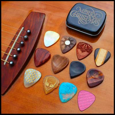 Merry Christmas Acoustic Guitar Tin of 12 Boutique Guitar Picks image 2