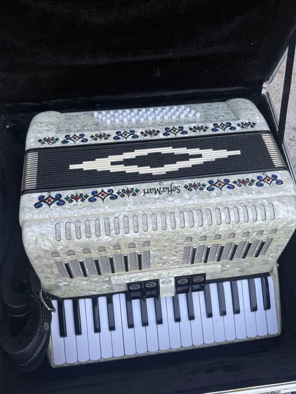 Sofiamari SM-3448 34 Piano 48-Bass Accordion image 1