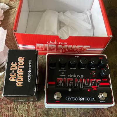 Electro-Harmonix Deluxe Big Muff Pi Distortion / Sustainer 2014 - Present - Black / Red image 2