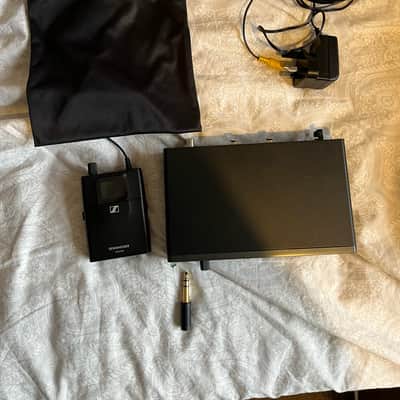 Immagine Sennheiser Sennheiser XSW IEM SET (E) 823.200 - 831.800 MHz - 4