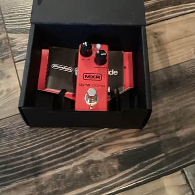 MXR M-291 Dyna Comp Mini 2016 - Present - Red image 2