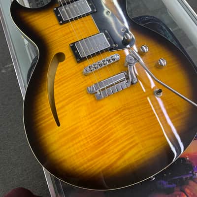 Reverend Manta Ray HB-FM 2007 - Tobacco Burst image 1