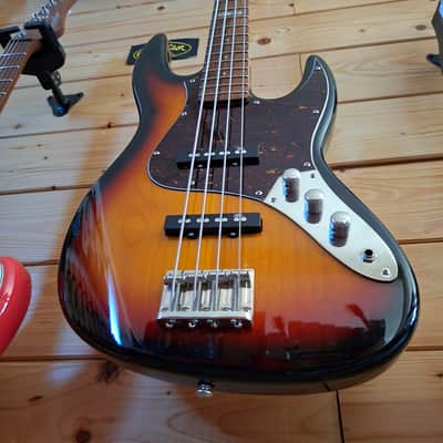 ESP LTD J–204 Bass - Sunburst image 5