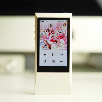 ASTELL & KERN AK Jr High Resolution Portable Audio Player image 5