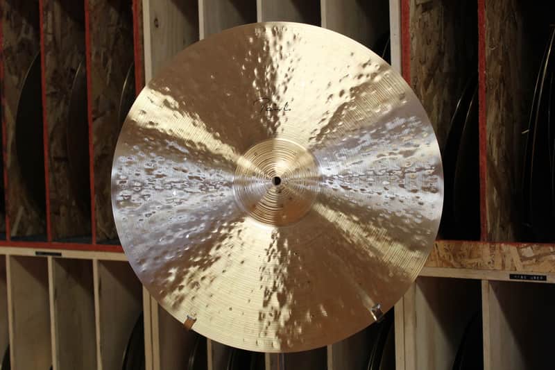 Paiste 20" Signature Traditionals Light Ride 1957g - Video Demo image 1
