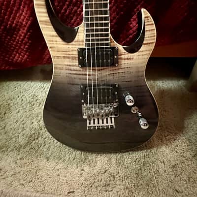 Diamond Guitars Halcyon Exotic 2020's - Black Fade image 2