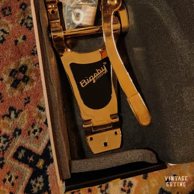 Bigsby B70G Vibrato Tailpiece Gold | Licensed Bigsby Lightening Series image 4