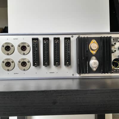 AKG delay image 4