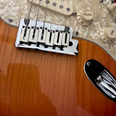 NOS 2006 Fender Stratocaster American Deluxe Ash 60th Anniversary image 5