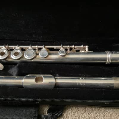 Gemeinhardt  Open Hole Flute, B Foot, All New Pads, Case image 3