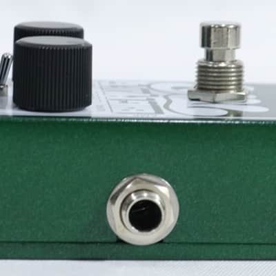 Electro-Harmonix Bass Big Muff Pi 2 Fuzz Pedal image 2