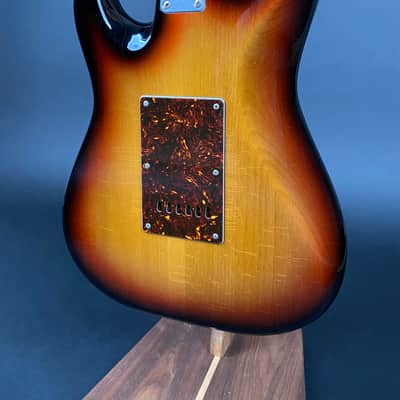 Patrick James Eggle 96 Vintage - Sunburst image 4