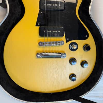 Gibson Les Paul Special DC Double Cutaway in Color TV Yellow Year 2006 image 2