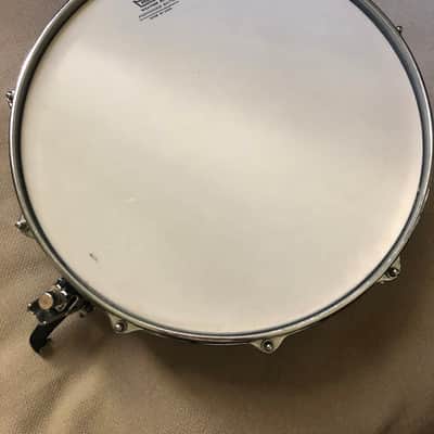 Chad Smith owned snare by Ross Garfield, signed image 1